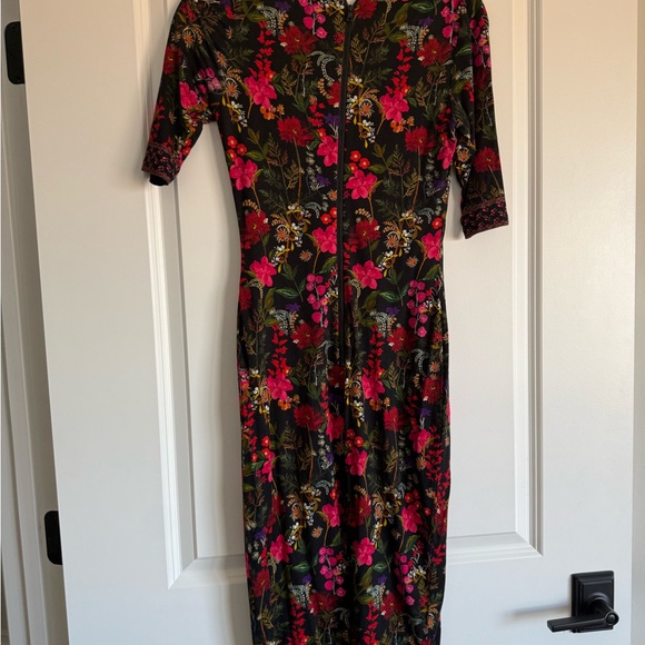 Alice + Olivia Delora Floral Print Stretch Jersey Dress midi - Picture 4 of 4